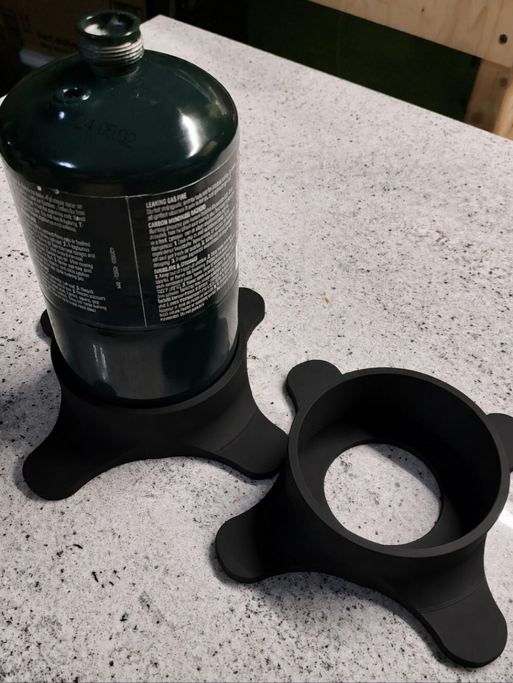 2x 1 pound 16 ounce propane tank stand Holder Great for campers grilling lamp 3d